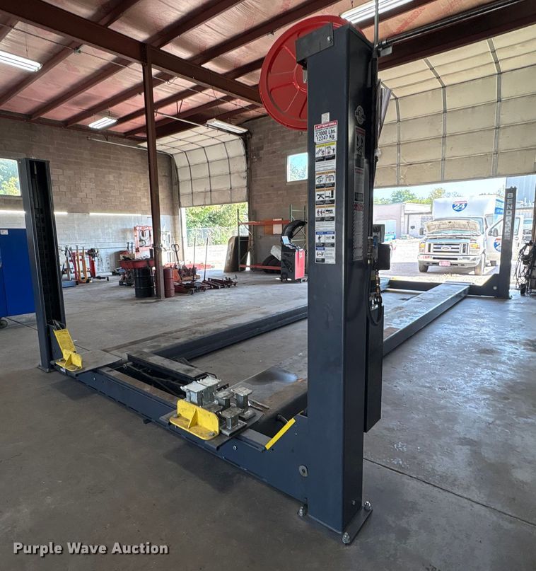 image for item EM6085 2021 Bendpak HDS-27X four post automotive lift