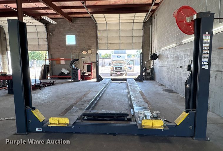 image for item EM6085 2021 Bendpak HDS-27X four post automotive lift