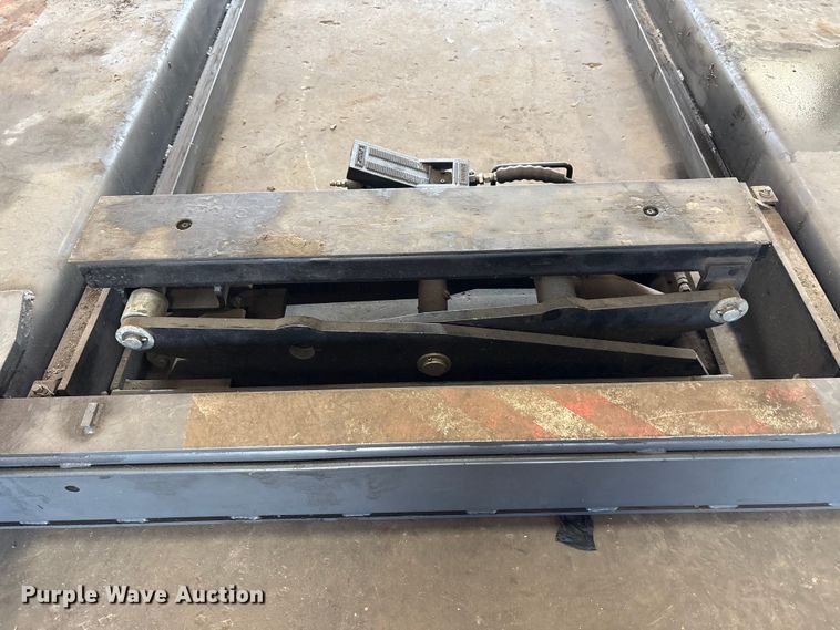 image for item EM6085 2021 Bendpak HDS-27X four post automotive lift