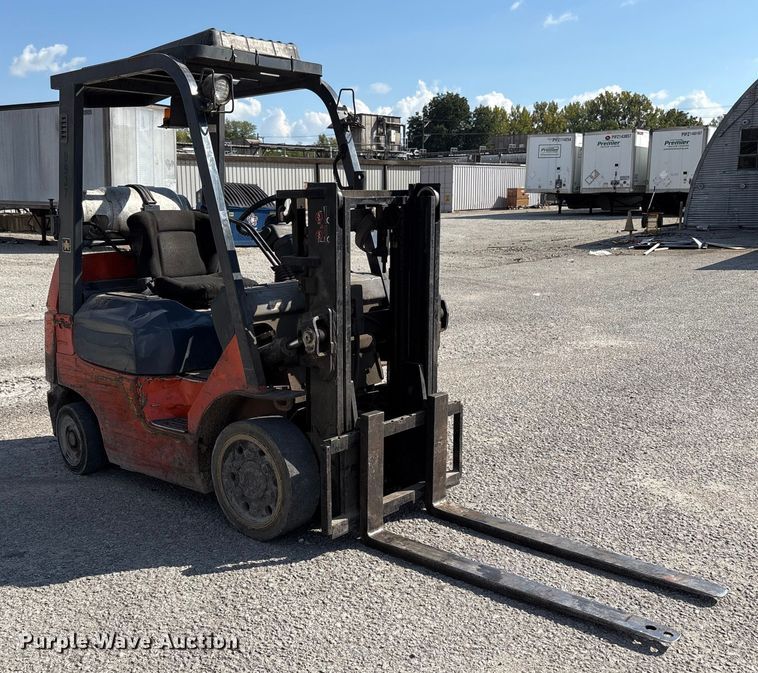 image for item EM6089 2003 Toyota 7FGCU20 forklift