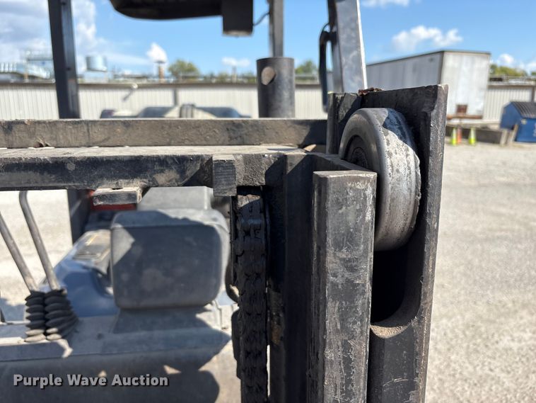 image for item EM6089 2003 Toyota 7FGCU20 forklift