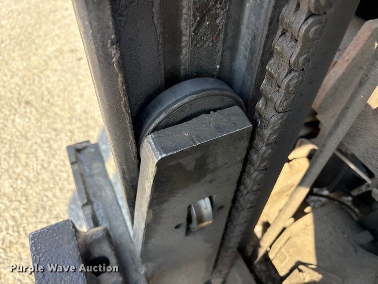 image for item EM6089 2003 Toyota 7FGCU20 forklift