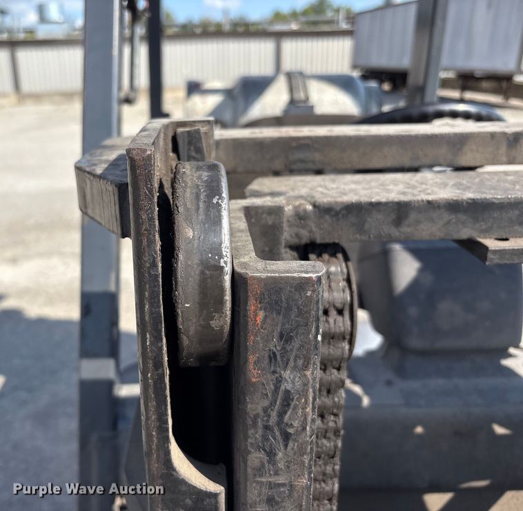 image for item EM6089 2003 Toyota 7FGCU20 forklift