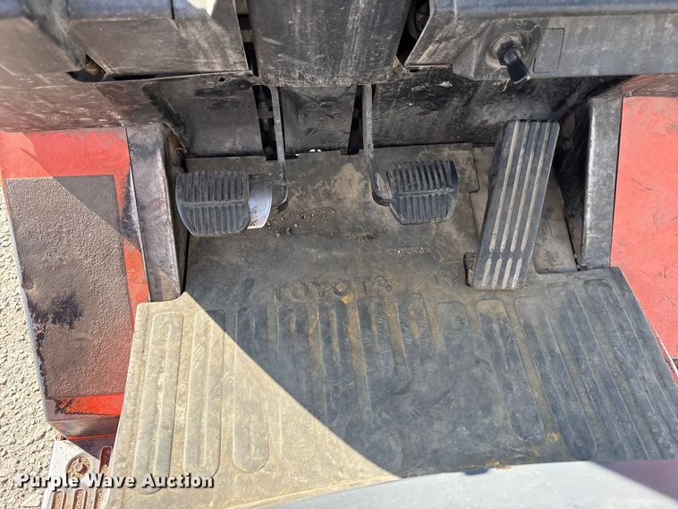 image for item EM6089 2003 Toyota 7FGCU20 forklift