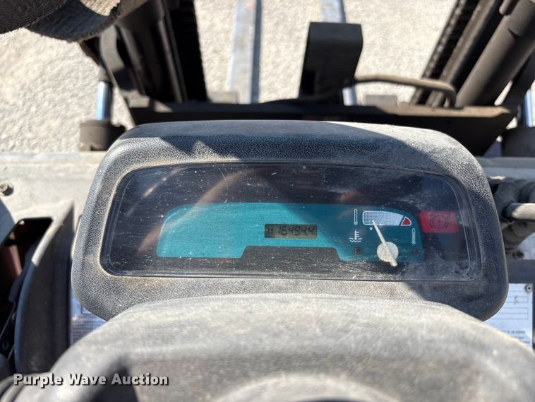 image for item EM6089 2003 Toyota 7FGCU20 forklift