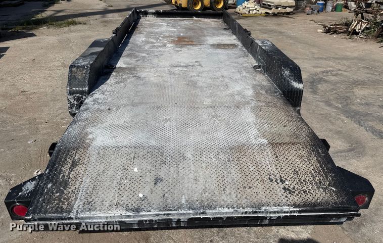 image for item EM8154 2006 Buck equipment trailer