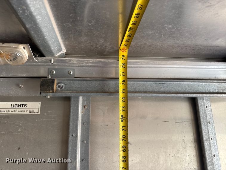 image for item EM8158 1998 Ford E350 box truck