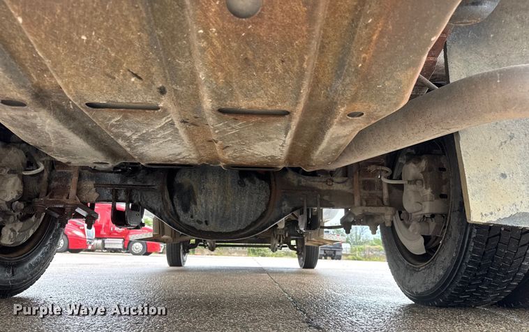 image for item EM8166 2008 Ford F450 Super Duty XL flatbed truck