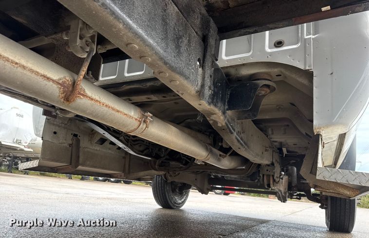 image for item EM8166 2008 Ford F450 Super Duty XL flatbed truck