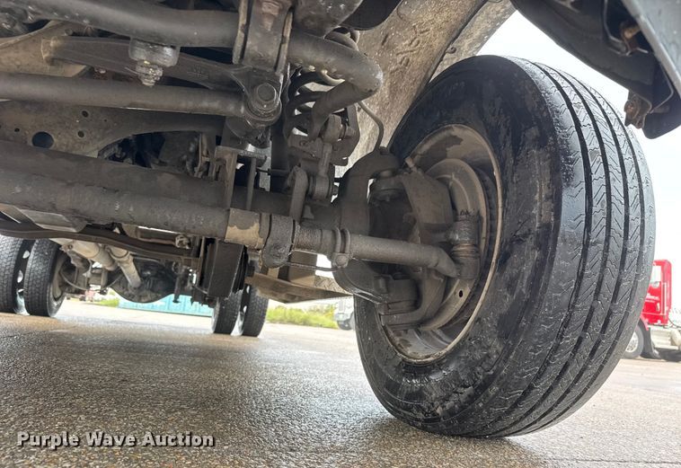 image for item EM8166 2008 Ford F450 Super Duty XL flatbed truck