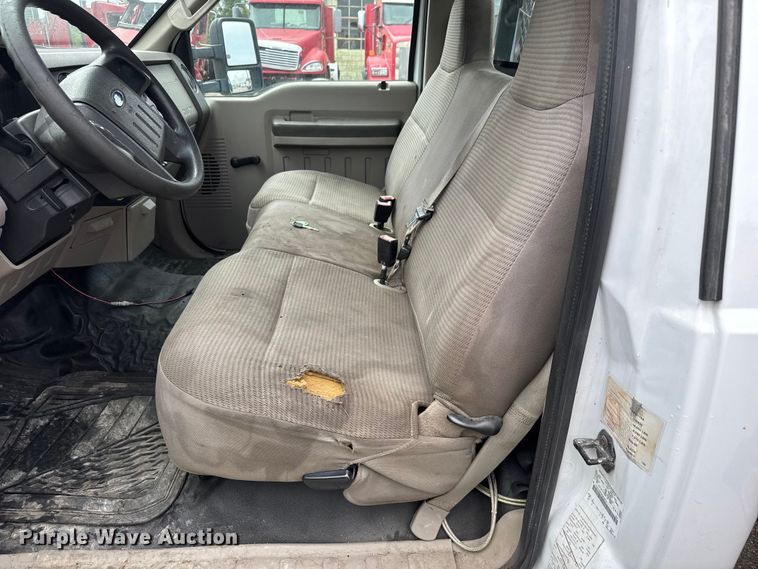 image for item EM8166 2008 Ford F450 Super Duty XL flatbed truck