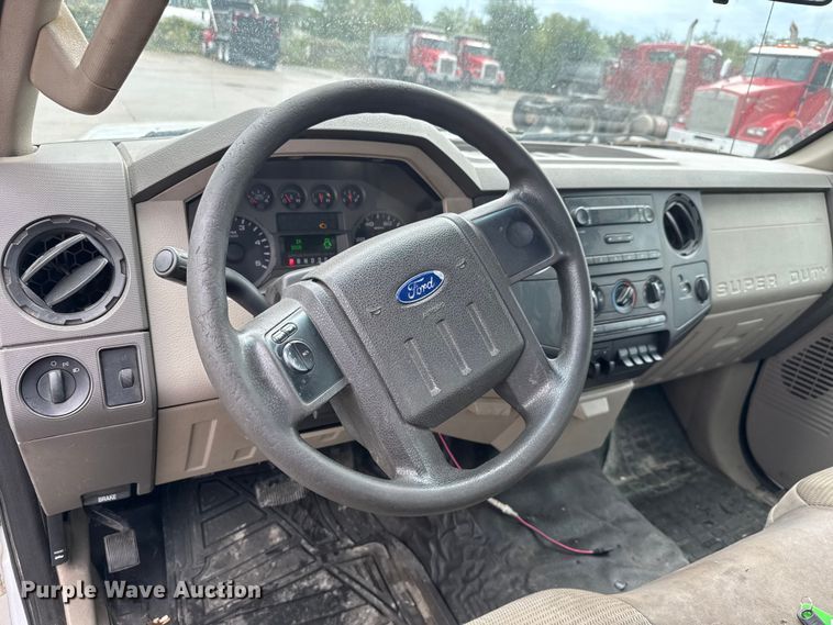 image for item EM8166 2008 Ford F450 Super Duty XL flatbed truck