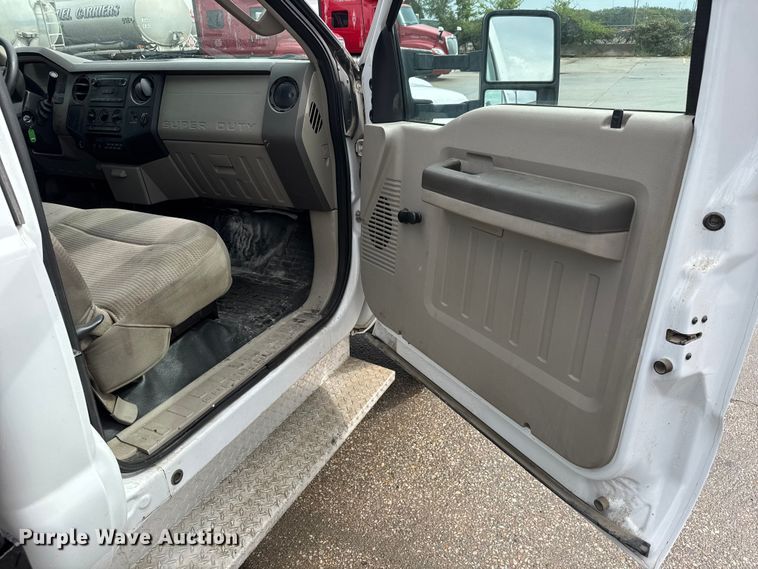 image for item EM8166 2008 Ford F450 Super Duty XL flatbed truck