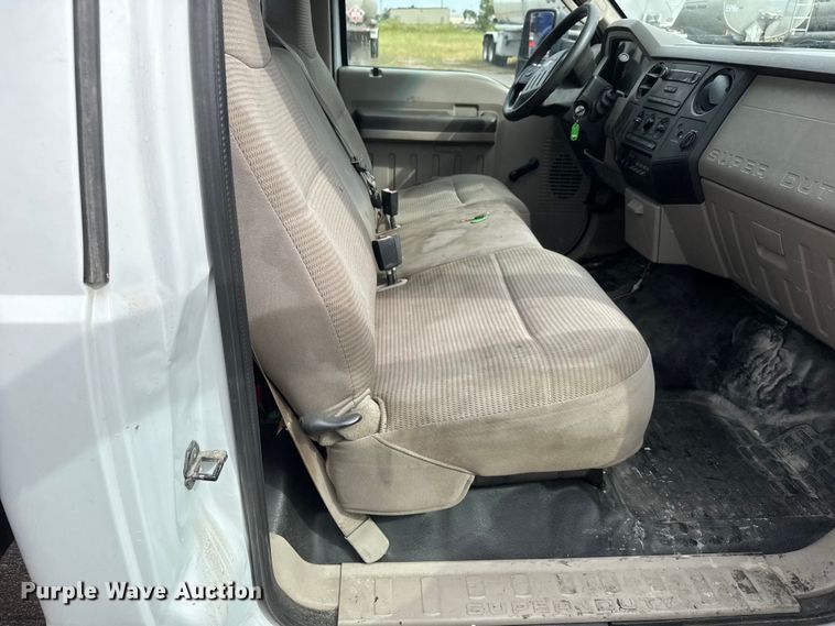 image for item EM8166 2008 Ford F450 Super Duty XL flatbed truck