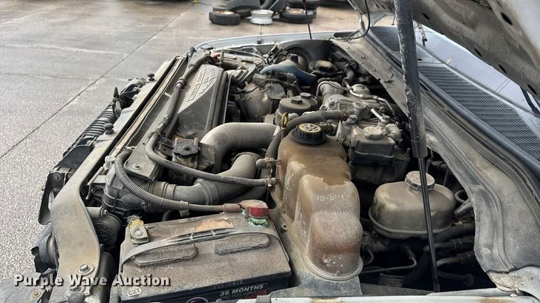 image for item EM8166 2008 Ford F450 Super Duty XL flatbed truck