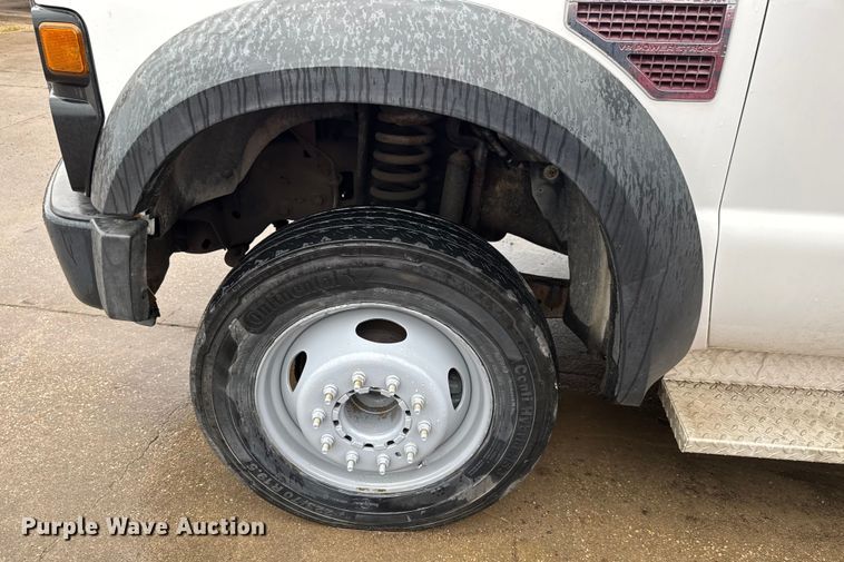 image for item EM8166 2008 Ford F450 Super Duty XL flatbed truck