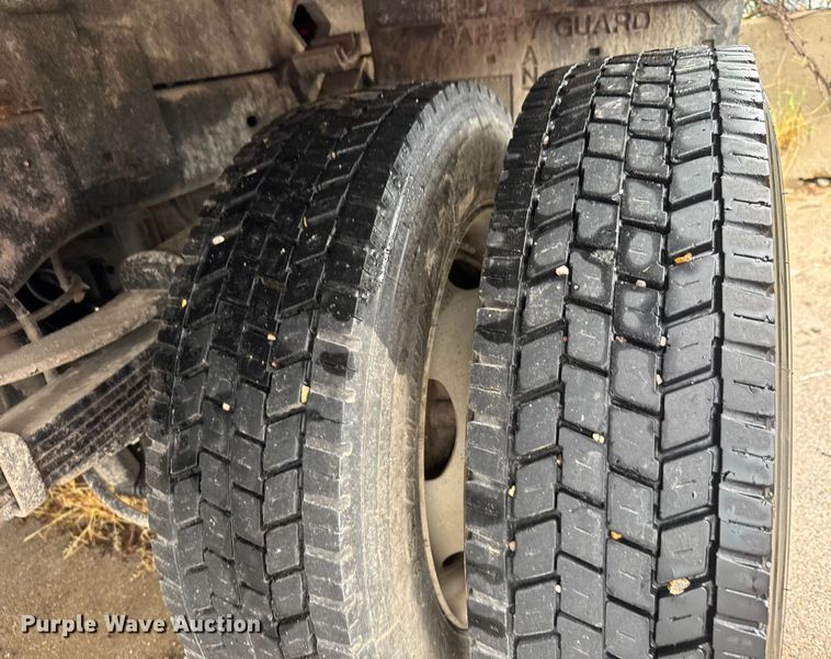 image for item EM8166 2008 Ford F450 Super Duty XL flatbed truck