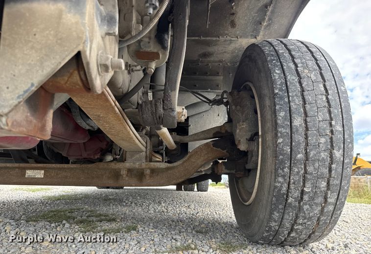 image for item EM8196 2015 Freightliner MT55 delivery van