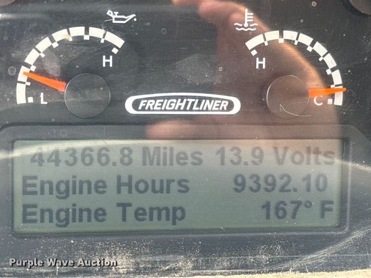 image for item EM8196 2015 Freightliner MT55 delivery van