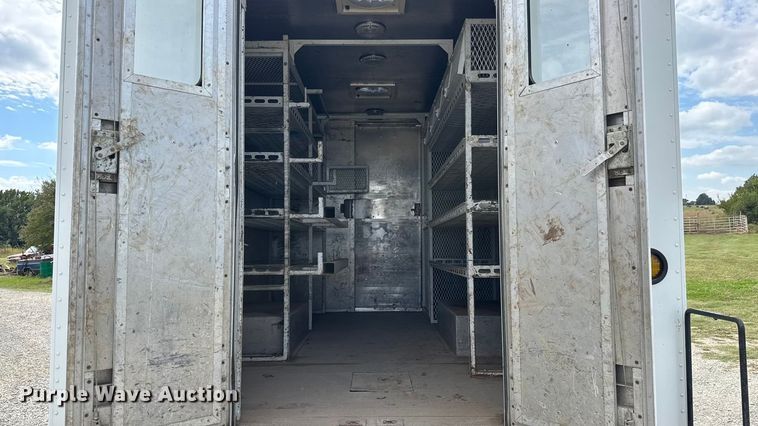 image for item EM8196 2015 Freightliner MT55 delivery van