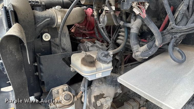 image for item EM8196 2015 Freightliner MT55 delivery van