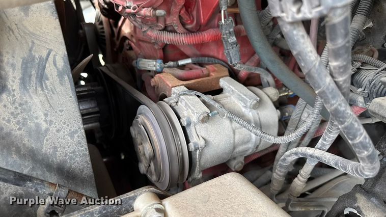 image for item EM8196 2015 Freightliner MT55 delivery van