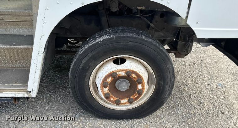 image for item EM8196 2015 Freightliner MT55 delivery van