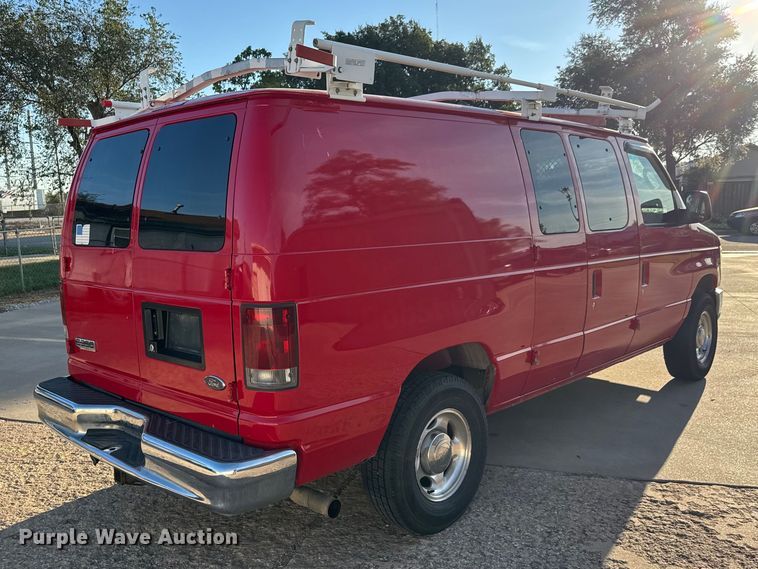 image for item EM8256 2008 Ford E350 Super Duty van