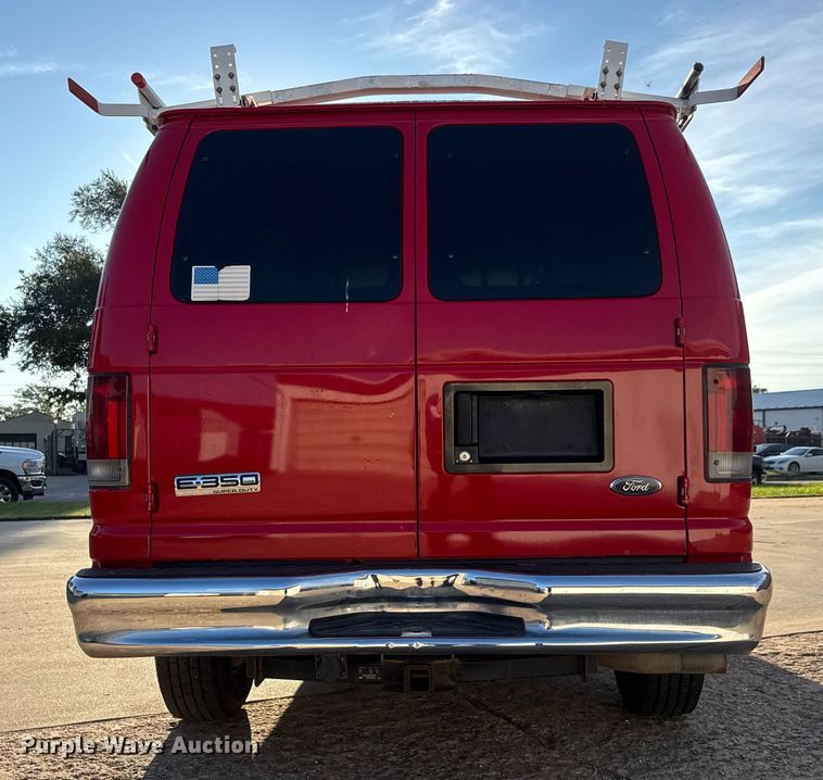 image for item EM8256 2008 Ford E350 Super Duty van