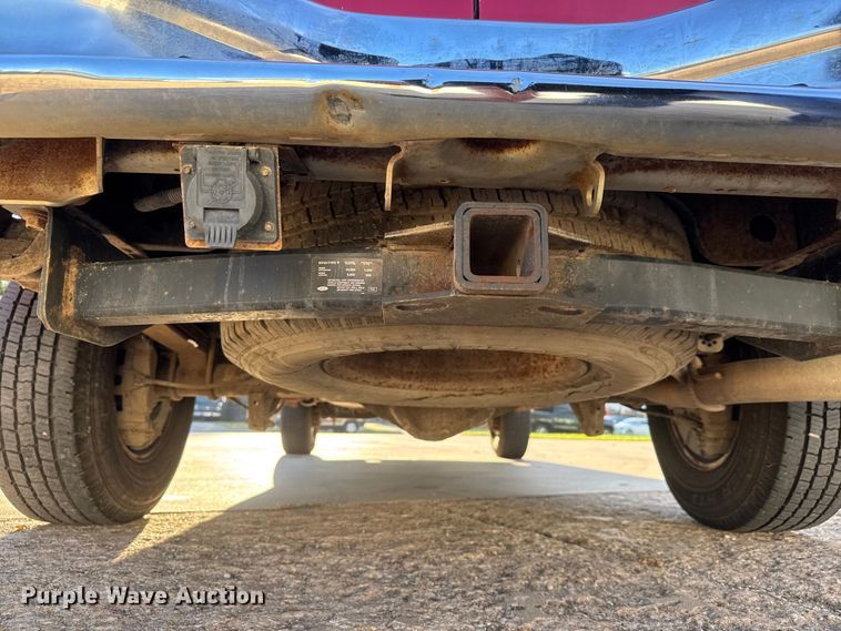 image for item EM8256 2008 Ford E350 Super Duty van