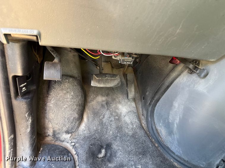 image for item EM8256 2008 Ford E350 Super Duty van