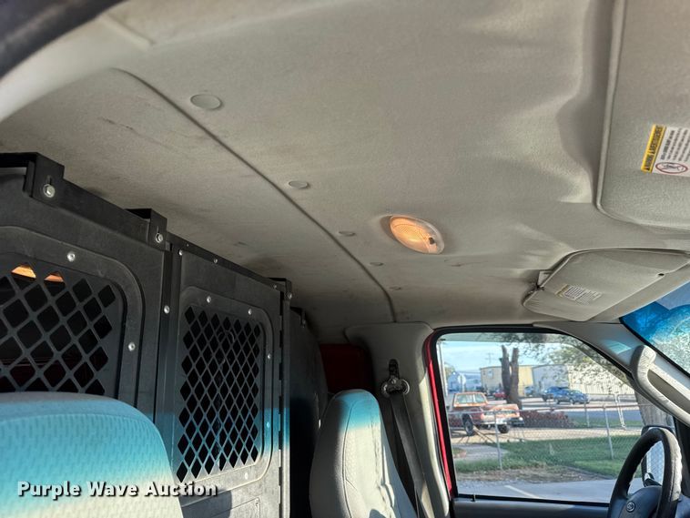 image for item EM8256 2008 Ford E350 Super Duty van