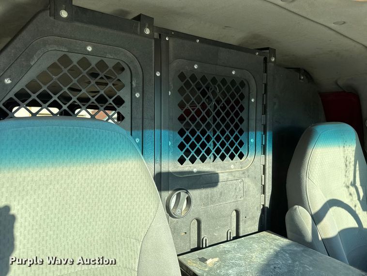 image for item EM8256 2008 Ford E350 Super Duty van