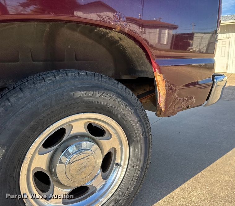 image for item EM8257 2007 Ford E350 Super Duty van