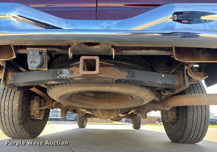 image for item EM8257 2007 Ford E350 Super Duty van