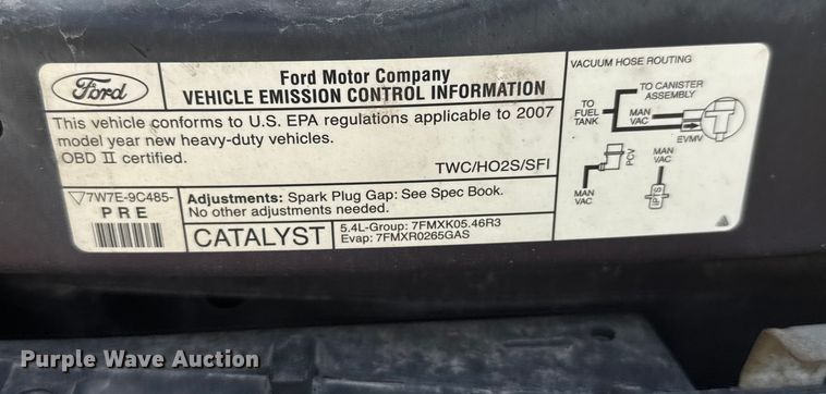 image for item EM8257 2007 Ford E350 Super Duty van