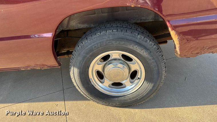 image for item EM8257 2007 Ford E350 Super Duty van