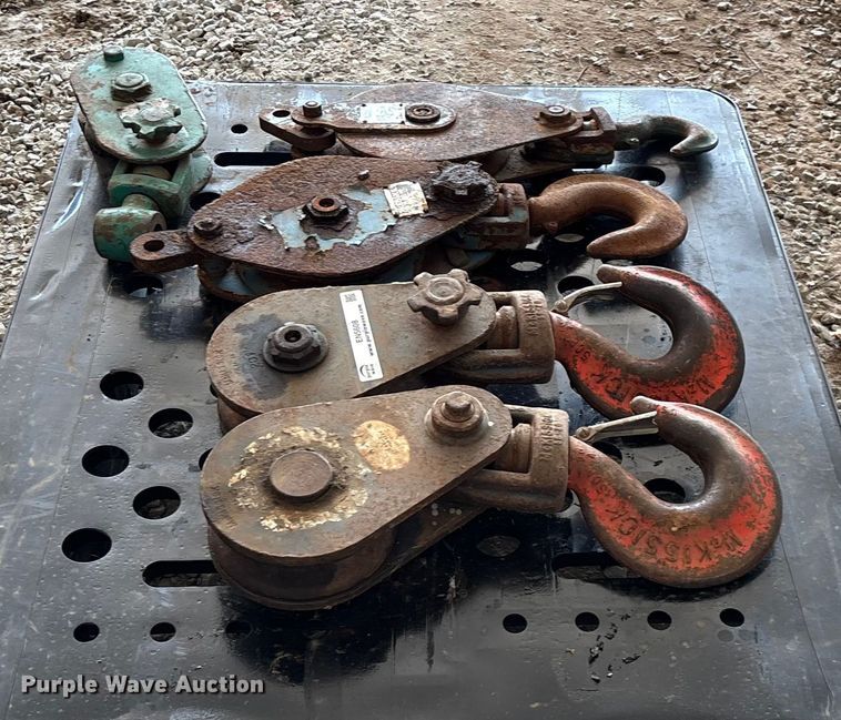 image for item EN5608 (5) cable snatch blocks