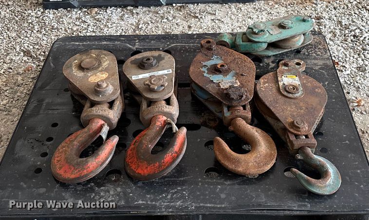 image for item EN5608 (5) cable snatch blocks