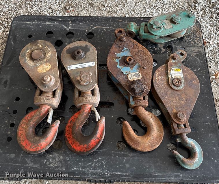 image for item EN5608 (5) cable snatch blocks