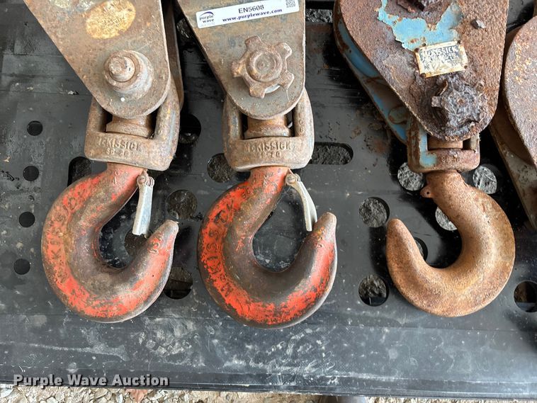 image for item EN5608 (5) cable snatch blocks