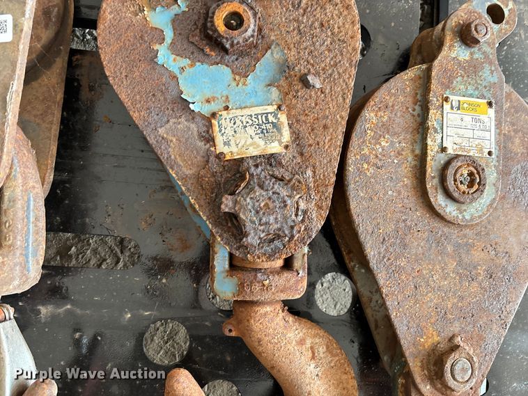 image for item EN5608 (5) cable snatch blocks