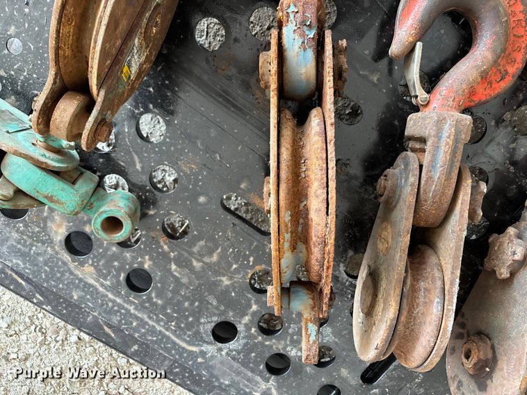 image for item EN5608 (5) cable snatch blocks