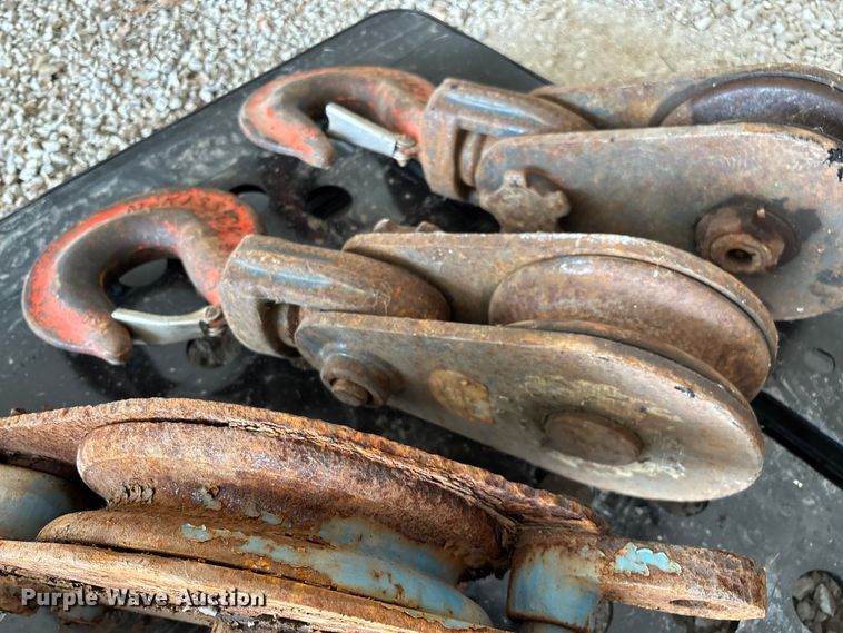 image for item EN5608 (5) cable snatch blocks