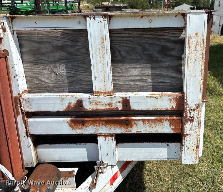 image for item EN5618 1998 Kodiak utility trailer