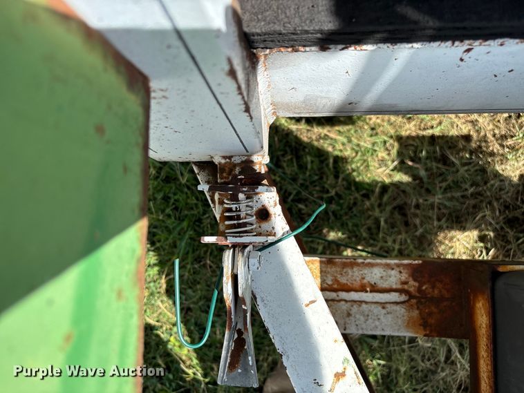 image for item EN5618 1998 Kodiak utility trailer