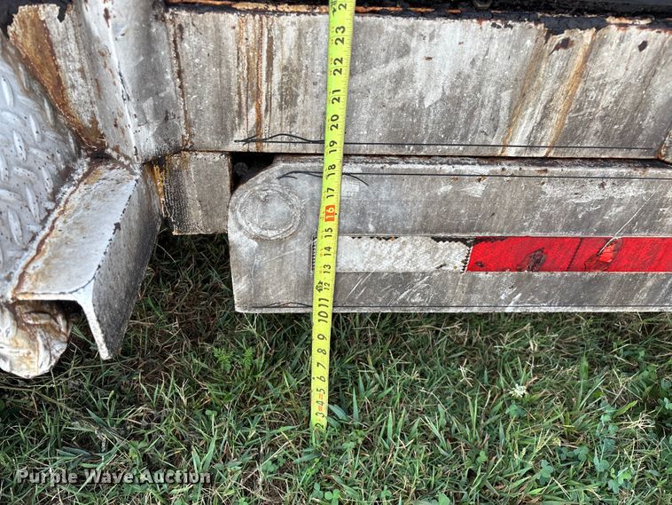 image for item EN5618 1998 Kodiak utility trailer