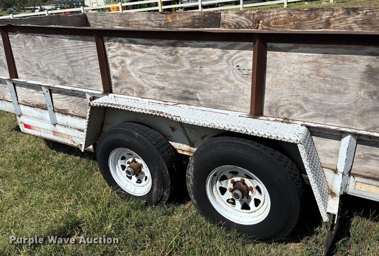 image for item EN5618 1998 Kodiak utility trailer
