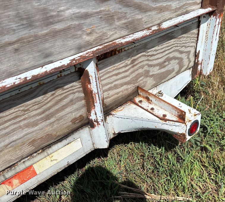 image for item EN5618 1998 Kodiak utility trailer