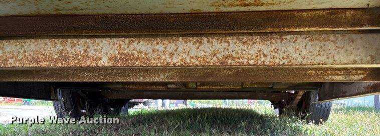 image for item EN5618 1998 Kodiak utility trailer